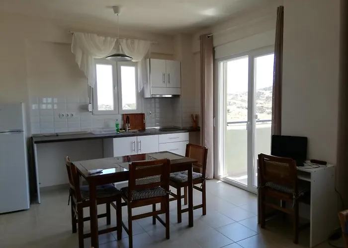 Efthea Valley 公寓