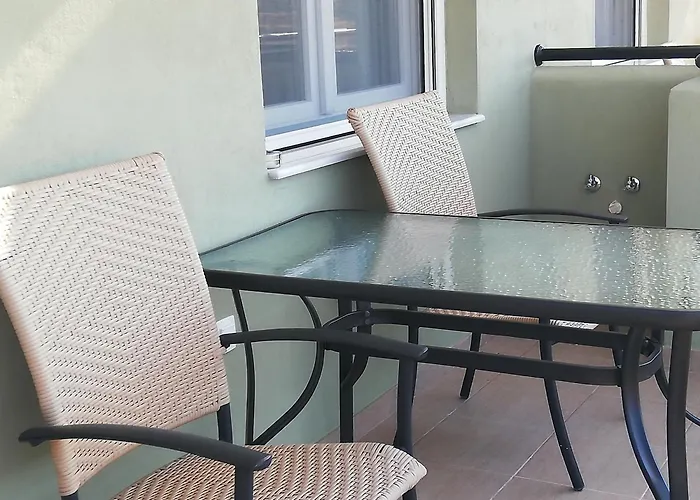 Efthea Valley * Skala Sikias