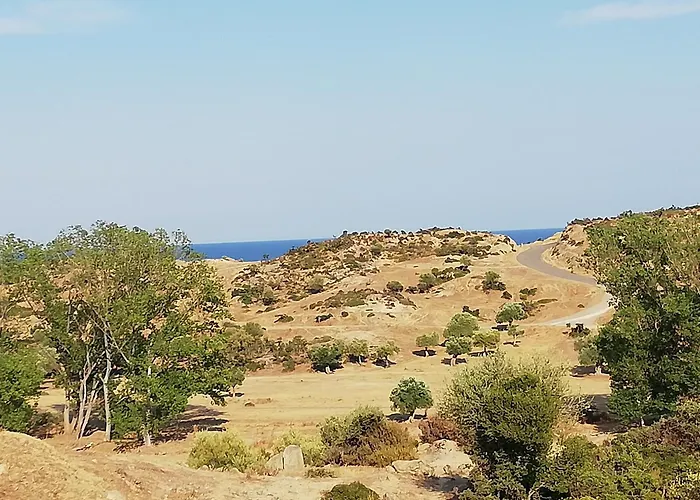 Efthea Valley * Skala Sikias