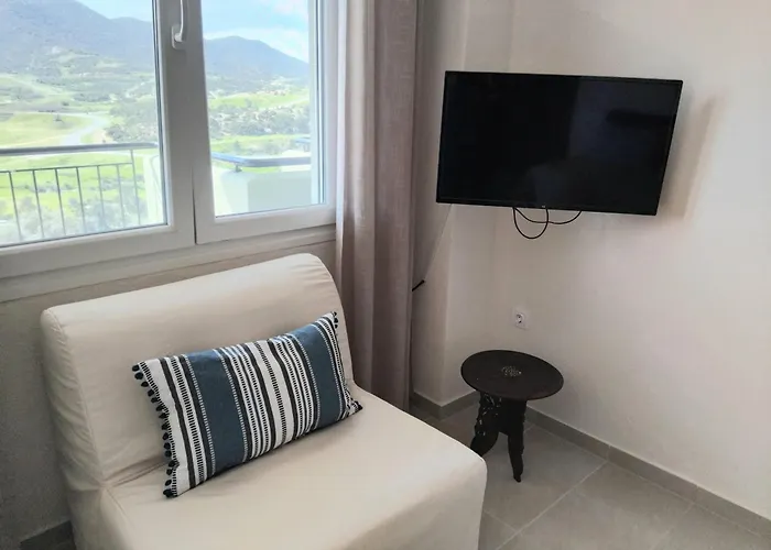 Efthea Valley * Skala Sikias